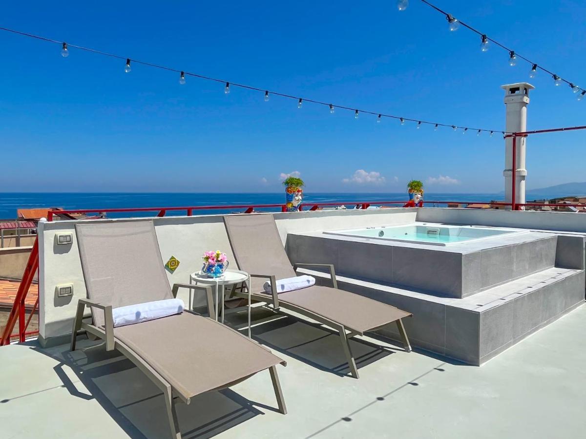 Duca D'Aosta Terrace, Skypool & Sauna Acquedolci Ngoại thất bức ảnh